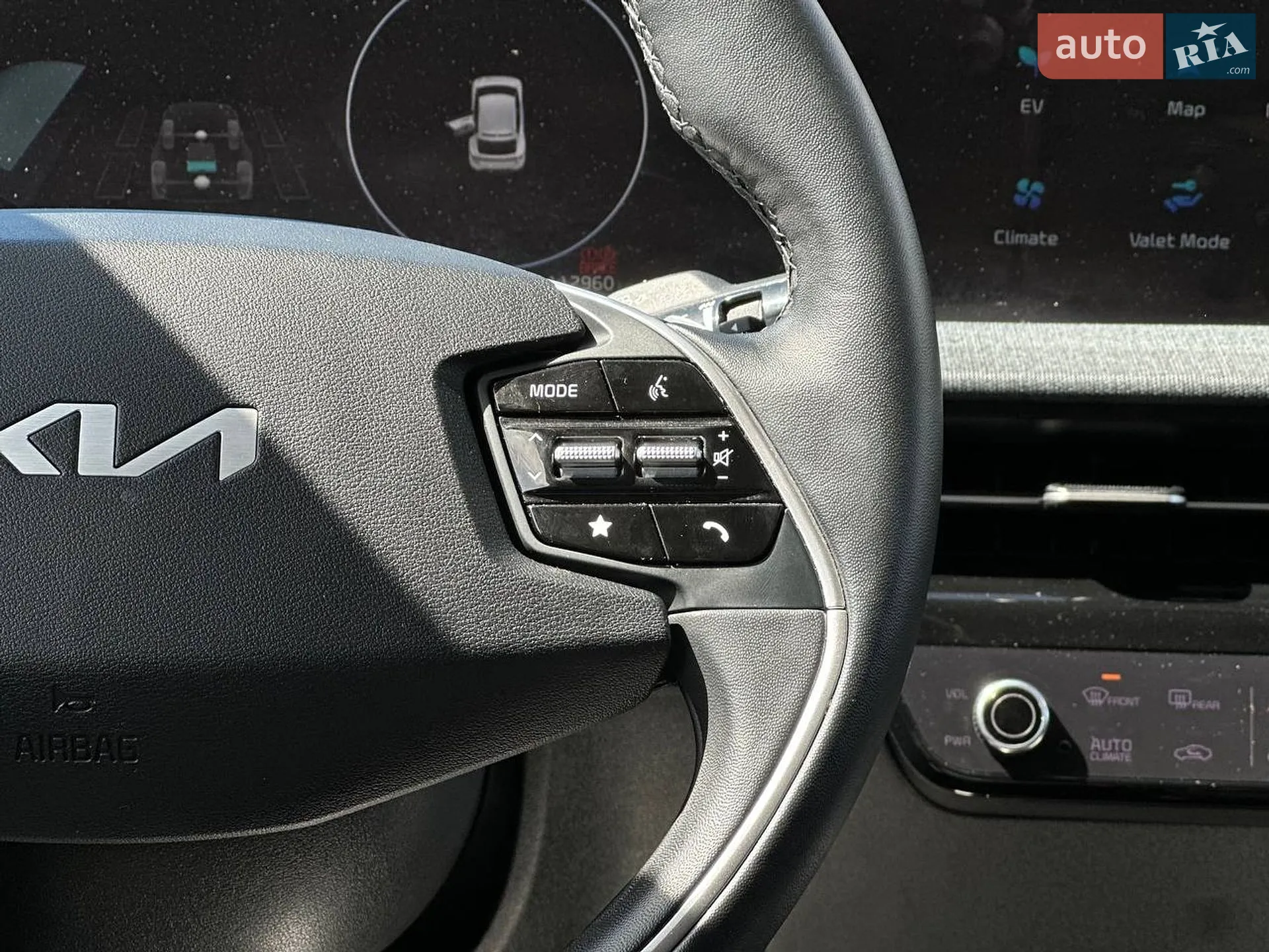 2022 Kia EV6 - мініатюра 23
