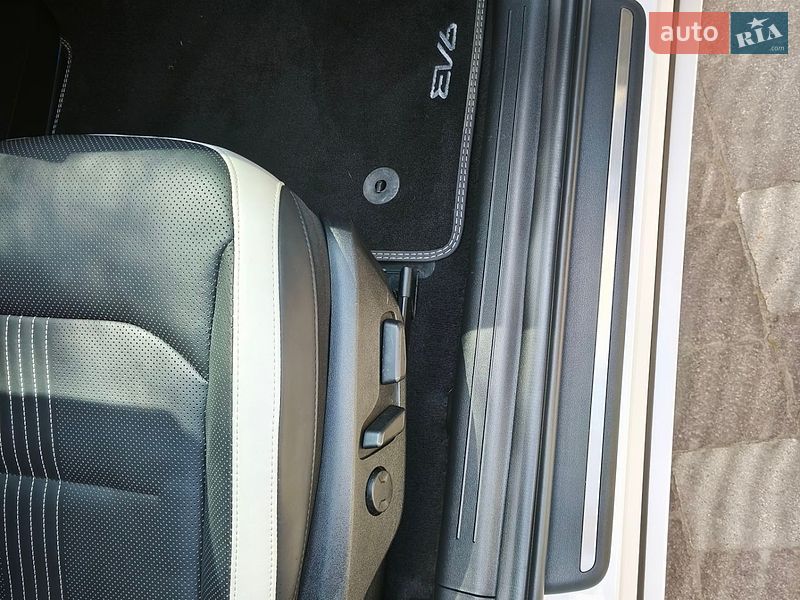 Внедорожник / Кроссовер Kia EV6 2024 в Трускавце