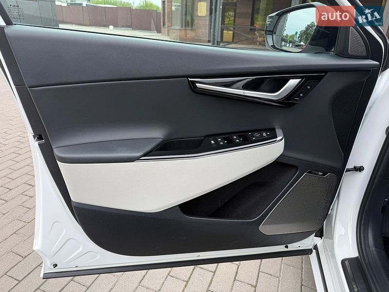 Внедорожник / Кроссовер Kia EV6 2023 в Ровно