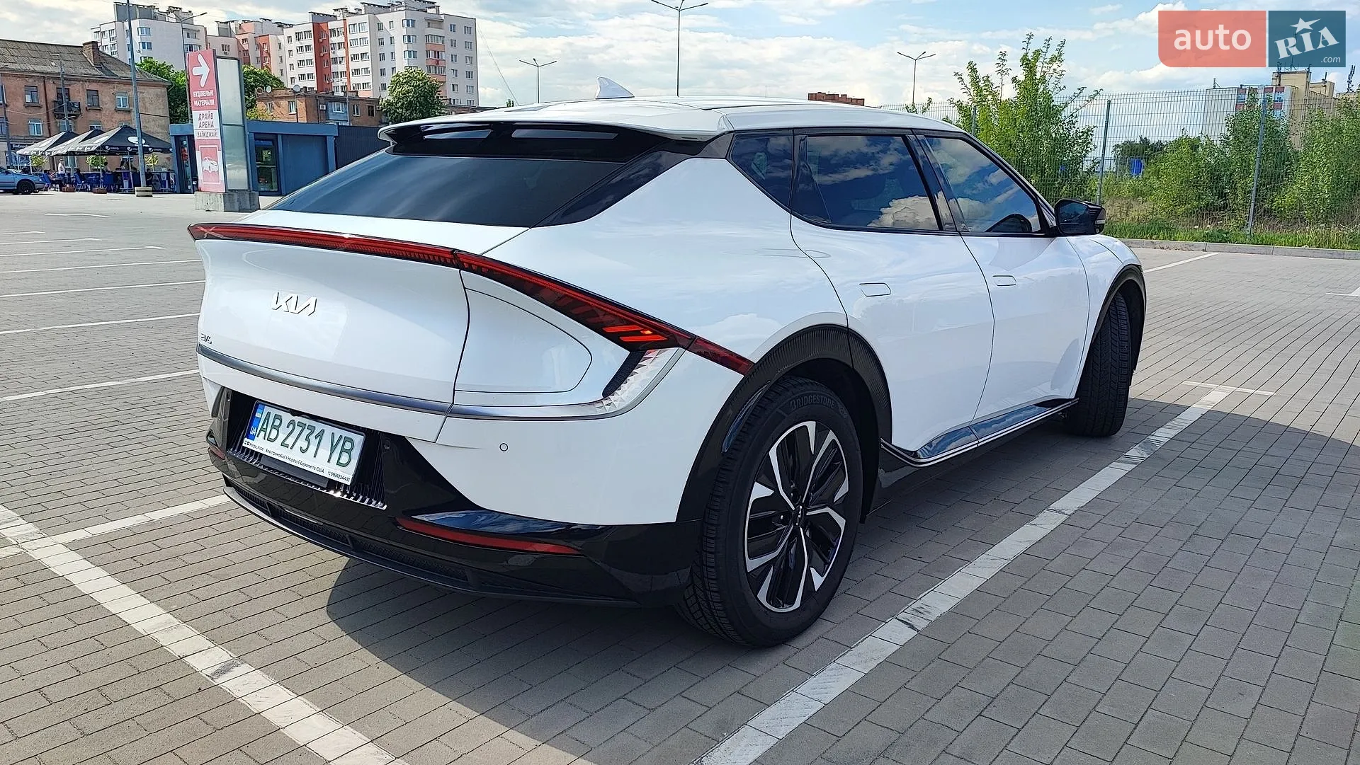 2022 Kia EV6 - мініатюра 6