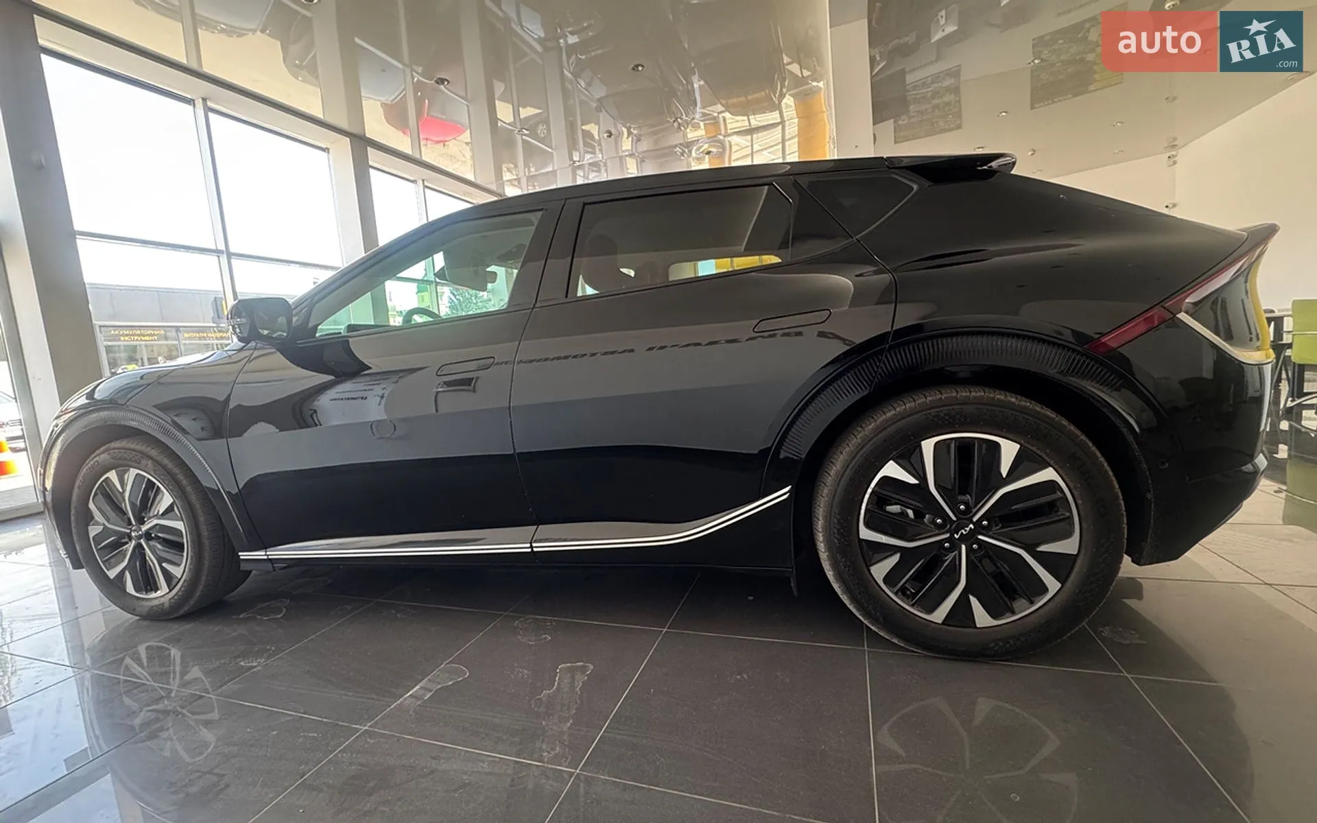 2022 Kia EV6 - мініатюра 4