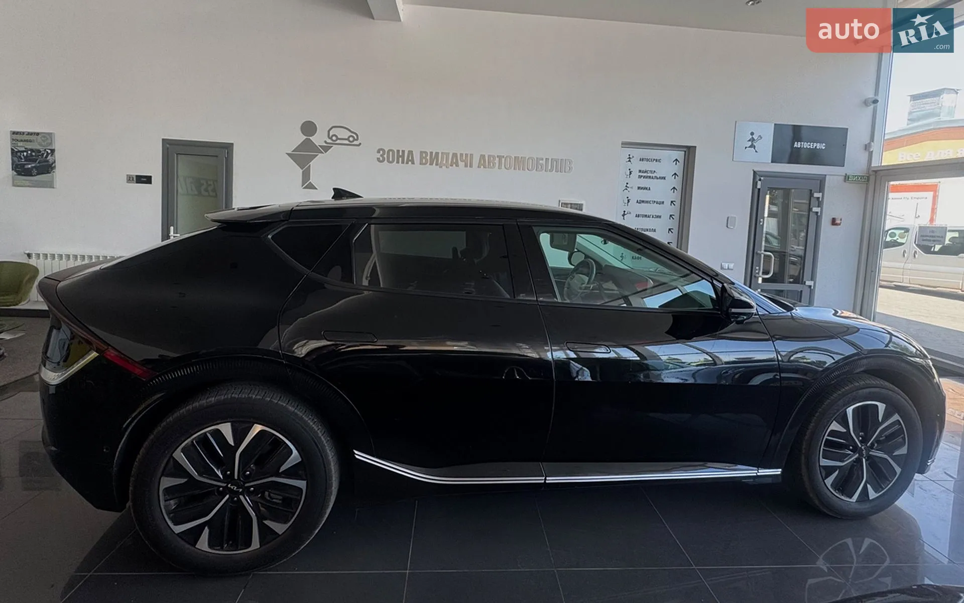 2022 Kia EV6 - мініатюра 8