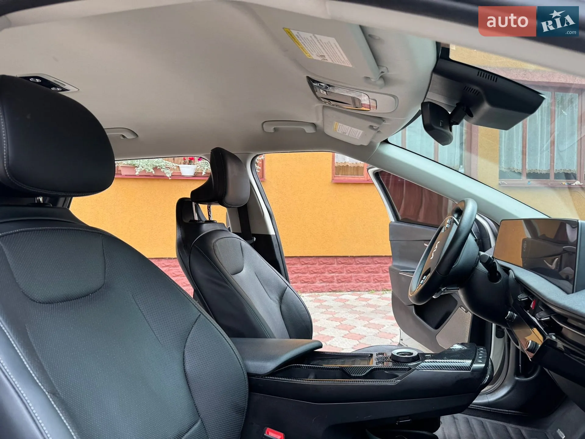 2022 Kia EV6 - мініатюра 12