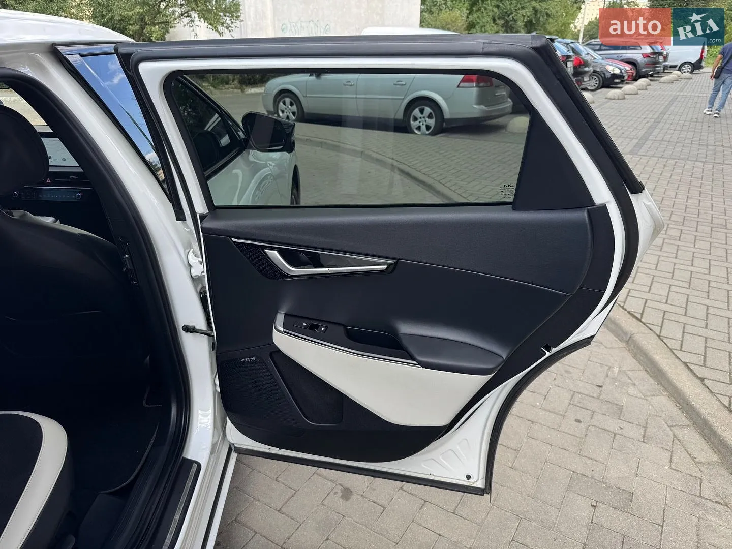2022 Kia EV6 - мініатюра 26
