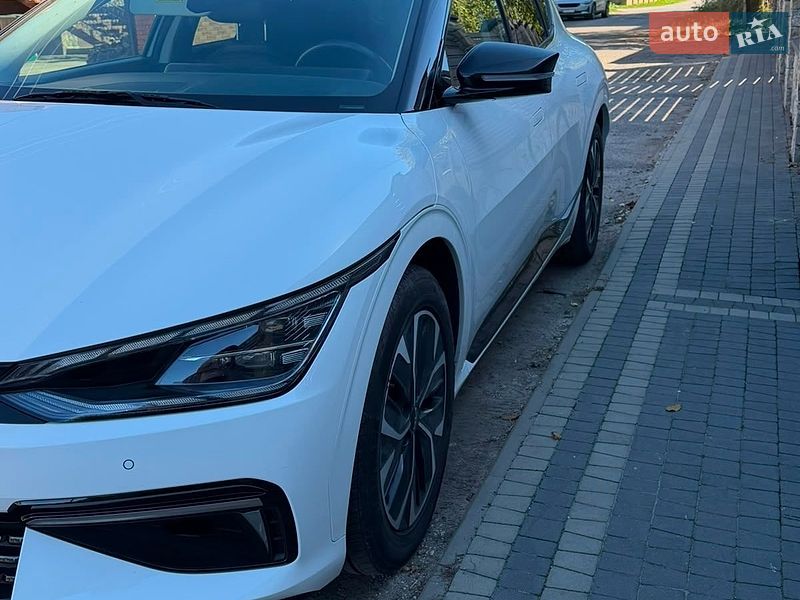 Позашляховик / Кросовер Kia EV6 2023 в Луцьку