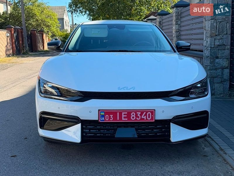 Позашляховик / Кросовер Kia EV6 2023 в Луцьку