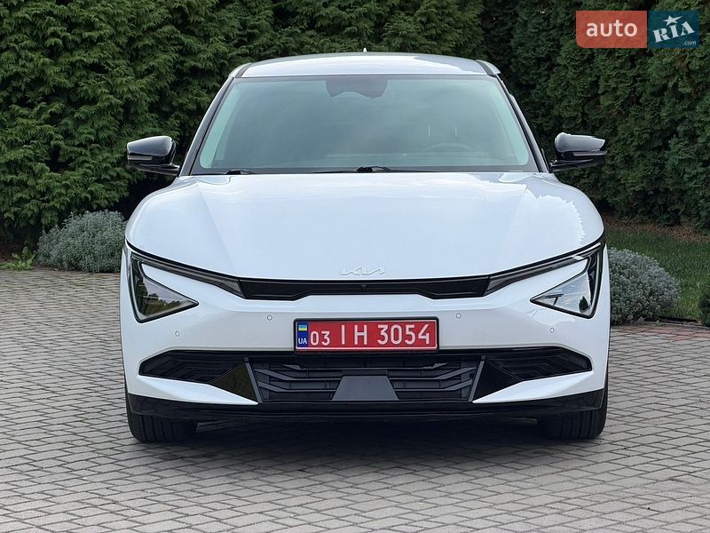 Kia EV6, фото з оголошення