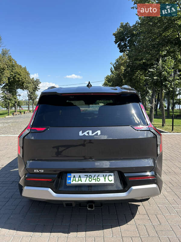 Внедорожник / Кроссовер Kia EV9 2024 в Киеве