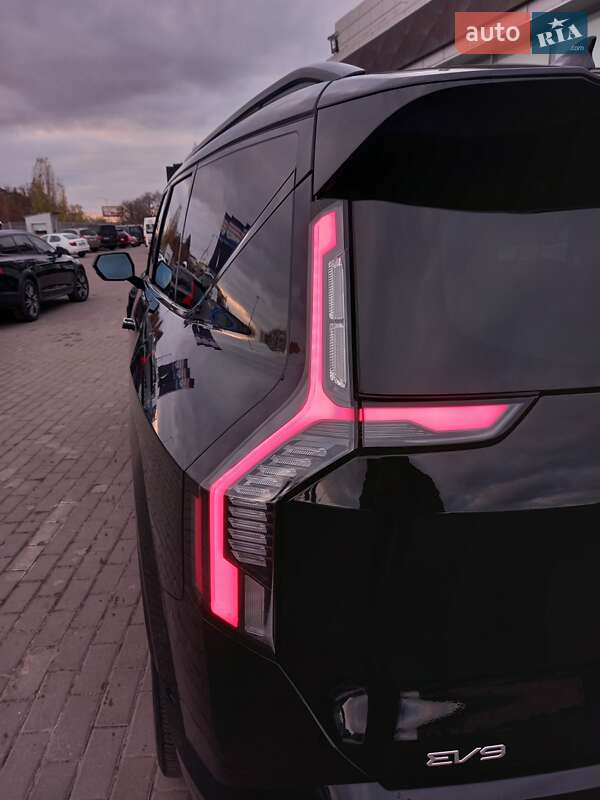 Позашляховик / Кросовер Kia EV9 2023 в Полтаві фото 65 Позашляховик / Кросовер Kia EV9 2023 в Полтаві