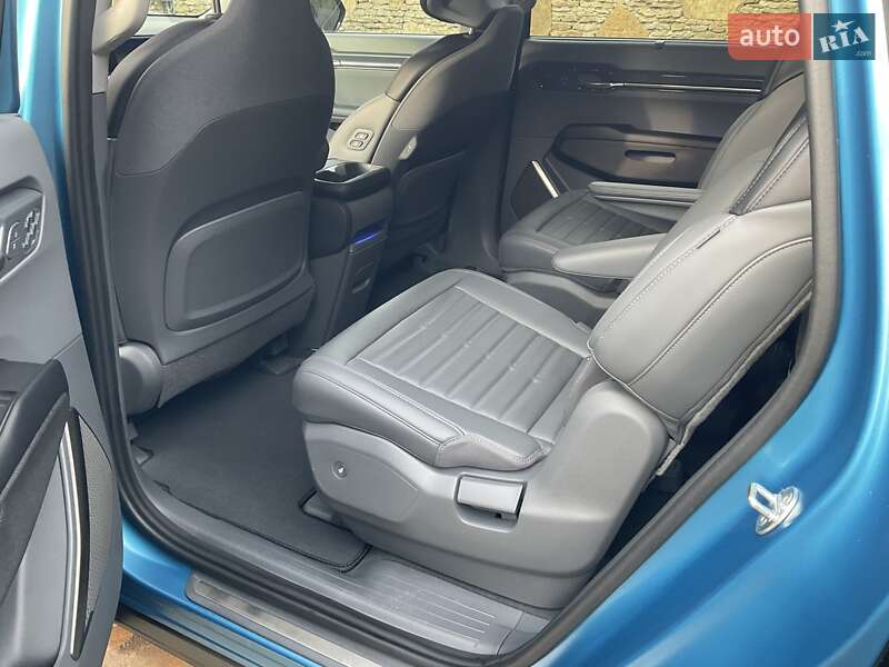 Позашляховик / Кросовер Kia EV9 2024 в Рівному