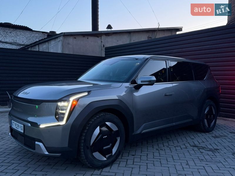 Позашляховик / Кросовер Kia EV9 2023 в Івано-Франківську