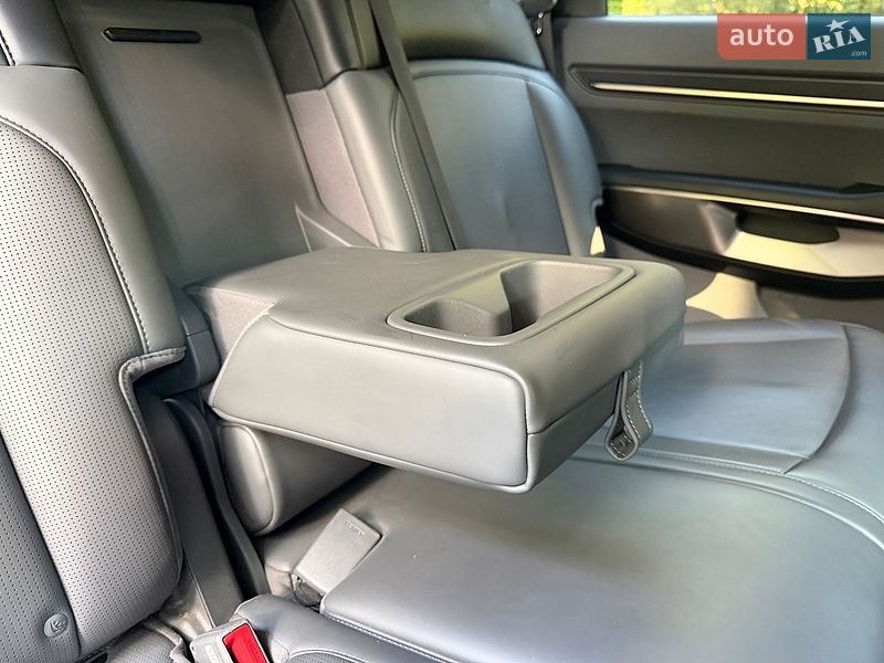 Внедорожник / Кроссовер Kia EV9 2024 в Дрогобыче