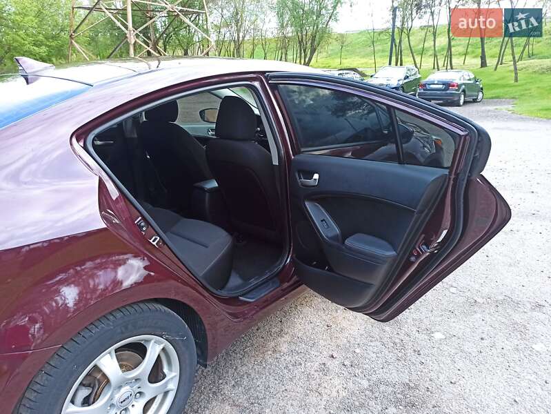 Седан Kia Forte 2016 в Києві