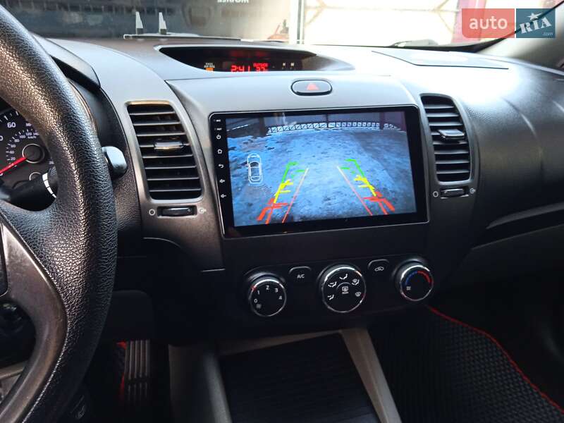 Седан Kia Forte 2015 в Богодухове фото 4 Седан Kia Forte 2015 в Богодухове