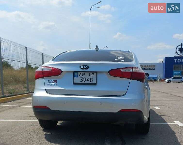 Седан Kia Forte 2016 в Запорожье