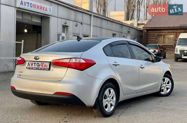 Седан Kia Forte 2013 в Кривом Роге