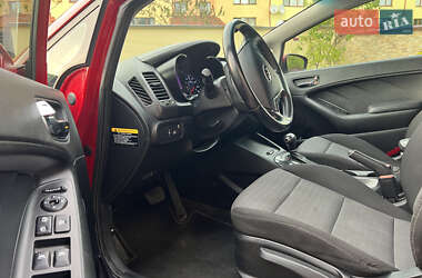 Седан Kia Forte 2013 в 