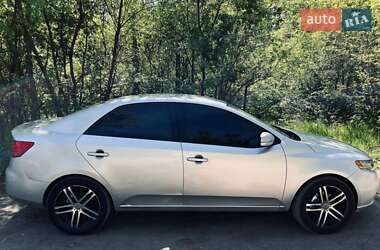 Седан Kia Forte 2012 в 