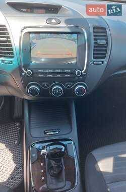 Хетчбек Kia Forte 2017 в 