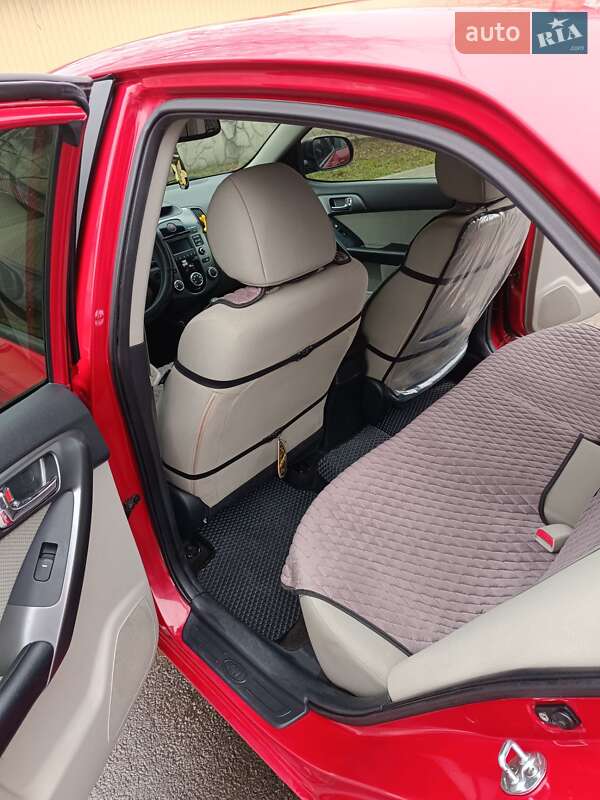 Седан Kia Forte 2013 в Кременчуці фото 10 Седан Kia Forte 2013 в Кременчуці