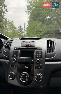 Седан Kia Forte 2013 в 