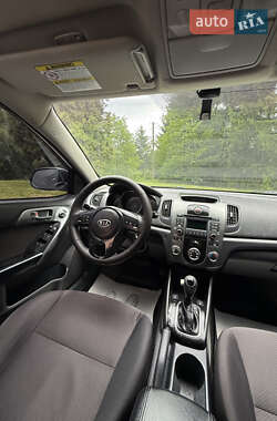 Седан Kia Forte 2013 в 