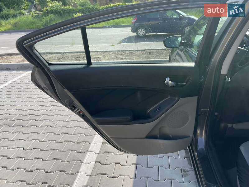 Седан Kia Forte 2013 в Виннице