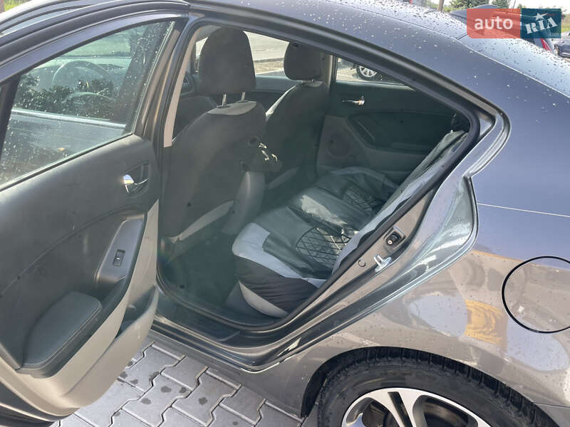 Седан Kia Forte 2013 в Виннице