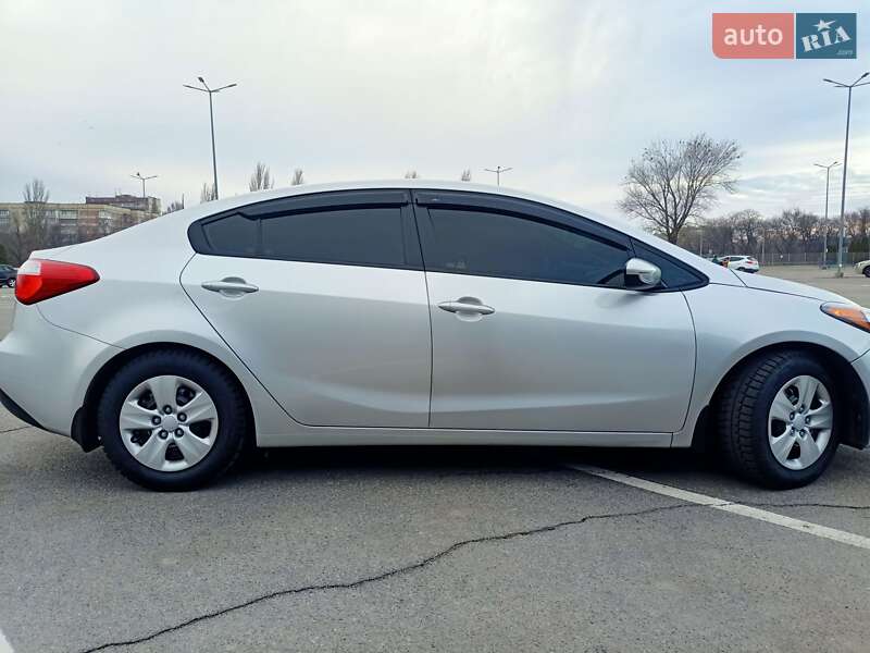Седан Kia Forte 2015 в Днепре