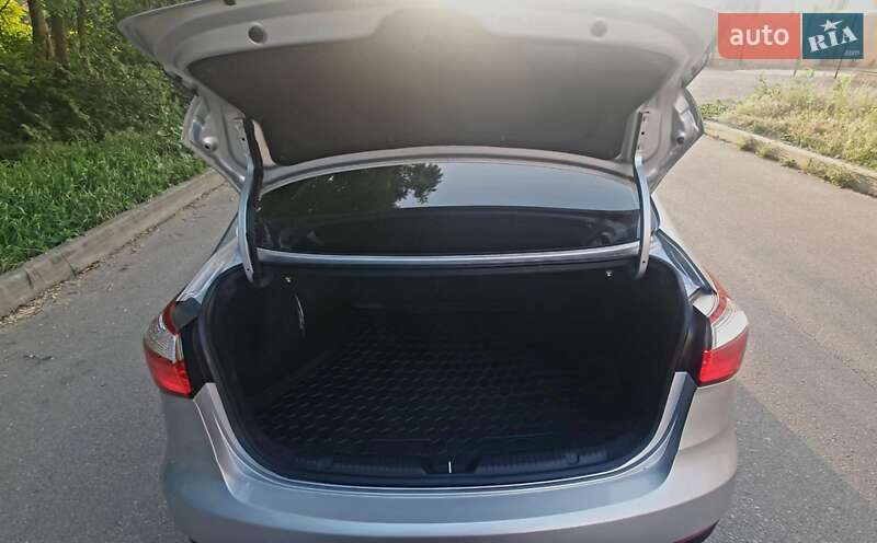 Седан Kia Forte 2015 в Днепре