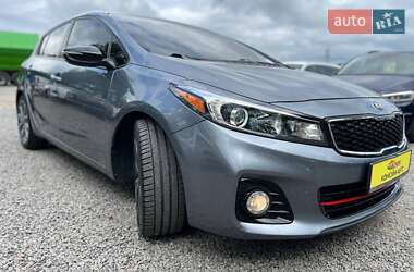 Хэтчбек Kia Forte 2017 в Умани