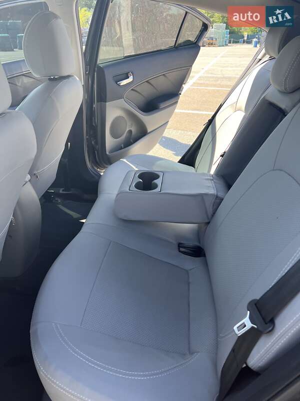 Седан Kia Forte 2013 в Києві