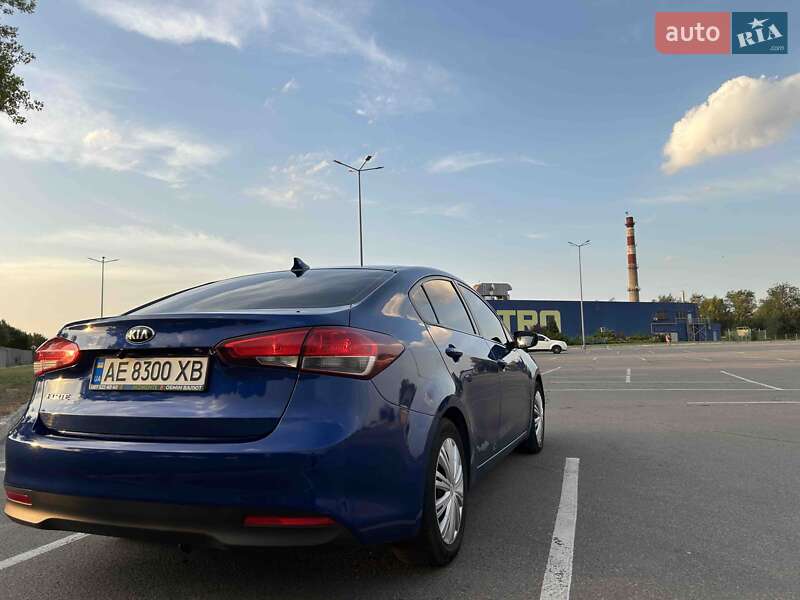 Седан Kia Forte 2017 в Дніпрі