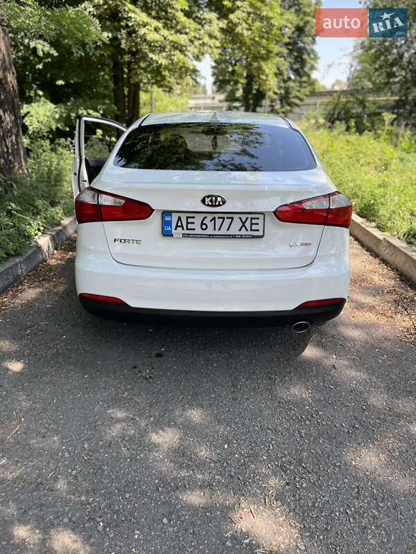 Седан Kia Forte 2015 в Першотравенске