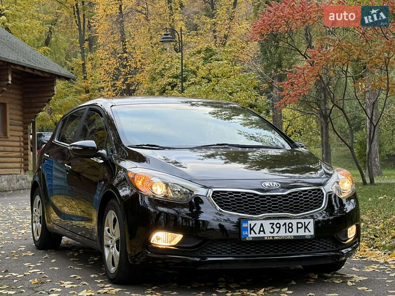 Хэтчбек Kia Forte 2016 в Киеве фото 2 Хэтчбек Kia Forte 2016 в Киеве