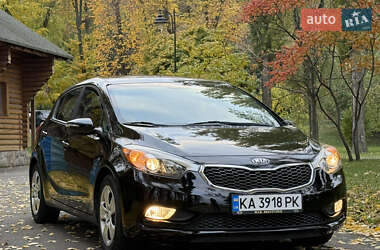 Хэтчбек Kia Forte 2016 в 