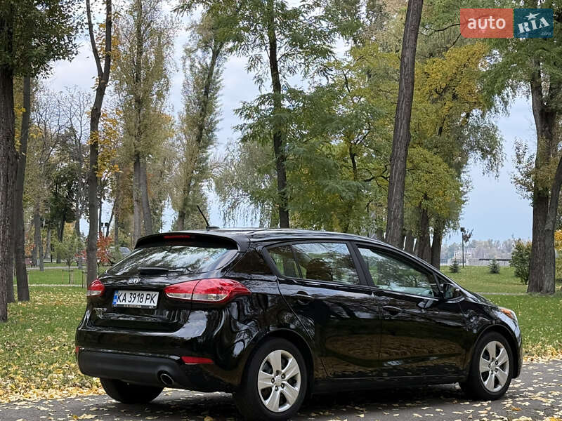 Хэтчбек Kia Forte 2016 в Киеве фото 10 Хэтчбек Kia Forte 2016 в Киеве