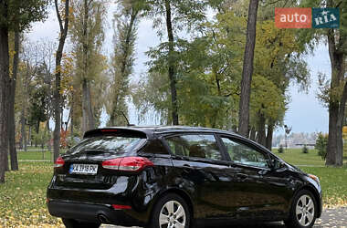 Хэтчбек Kia Forte 2016 в 