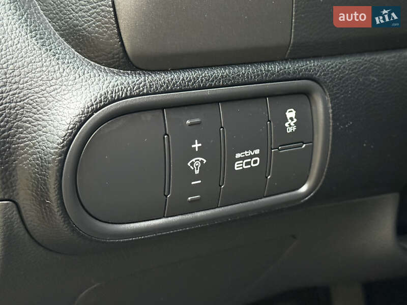 Хэтчбек Kia Forte 2016 в Киеве фото 17 Хэтчбек Kia Forte 2016 в Киеве