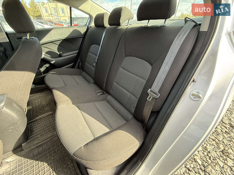 Седан Kia Forte 2017 в Стрые