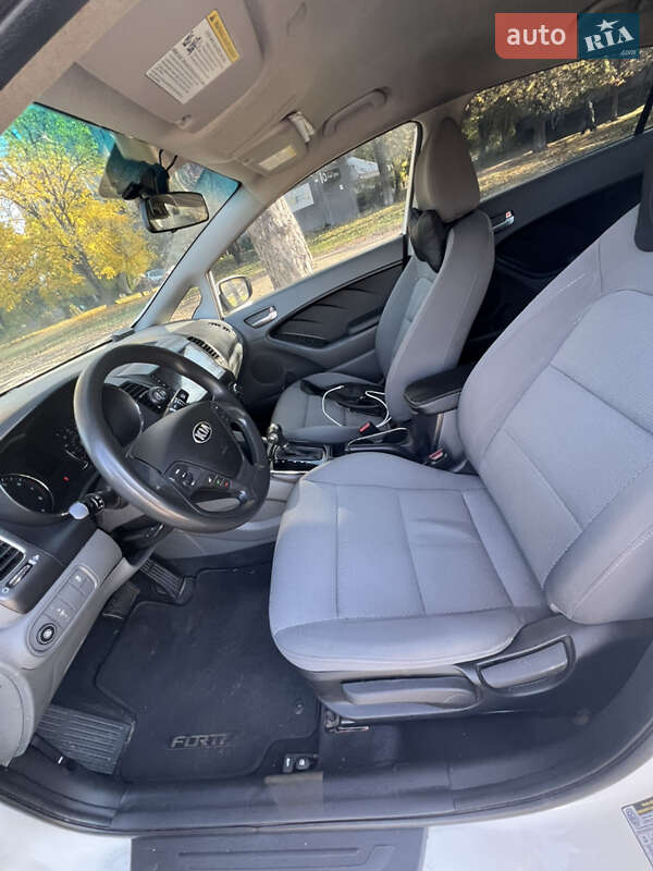Седан Kia Forte 2016 в Киеве