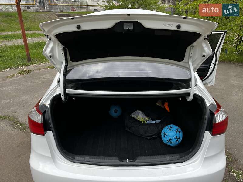 Седан Kia Forte 2016 в Киеве