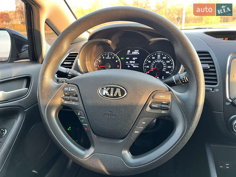 Седан Kia Forte 2018 в Киеве фото 16 Седан Kia Forte 2018 в Киеве