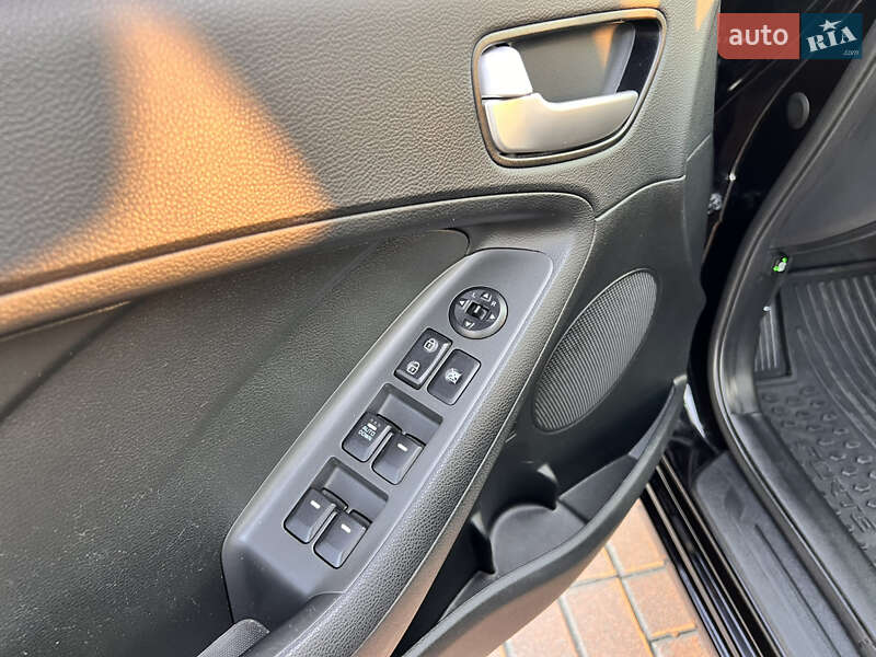 Седан Kia Forte 2018 в Киеве фото 24 Седан Kia Forte 2018 в Киеве