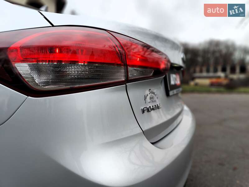 Седан Kia Forte 2016 в Киеве