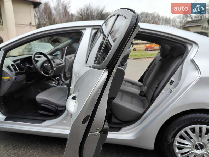 Седан Kia Forte 2016 в Киеве