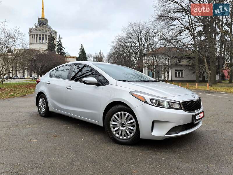 Седан Kia Forte 2016 в Киеве