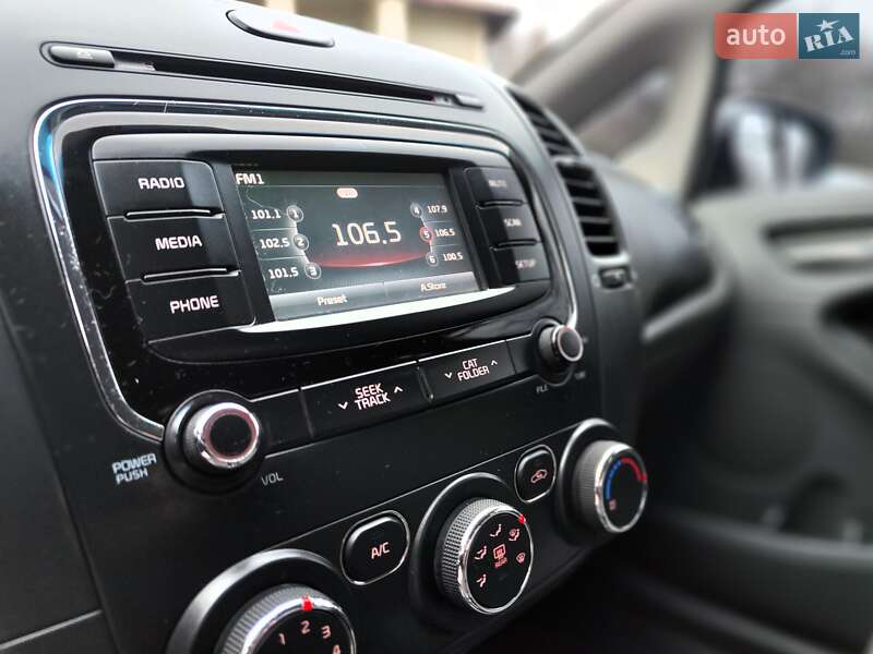 Седан Kia Forte 2016 в Киеве