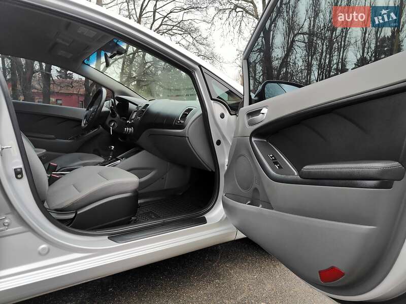 Седан Kia Forte 2016 в Киеве