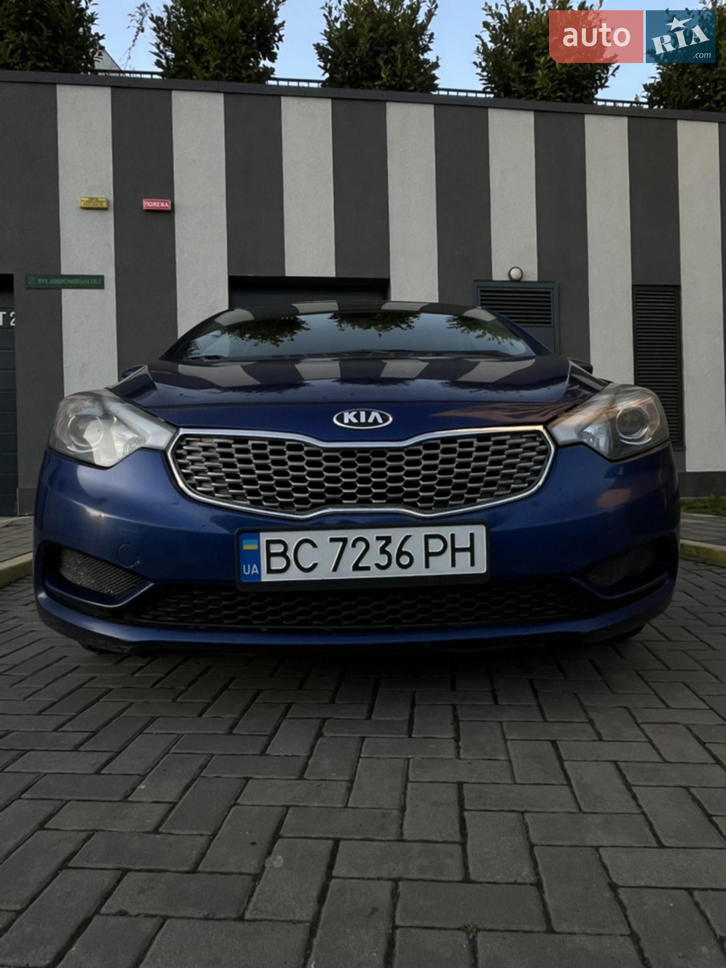 2016 Kia Forte - мініатюра 2